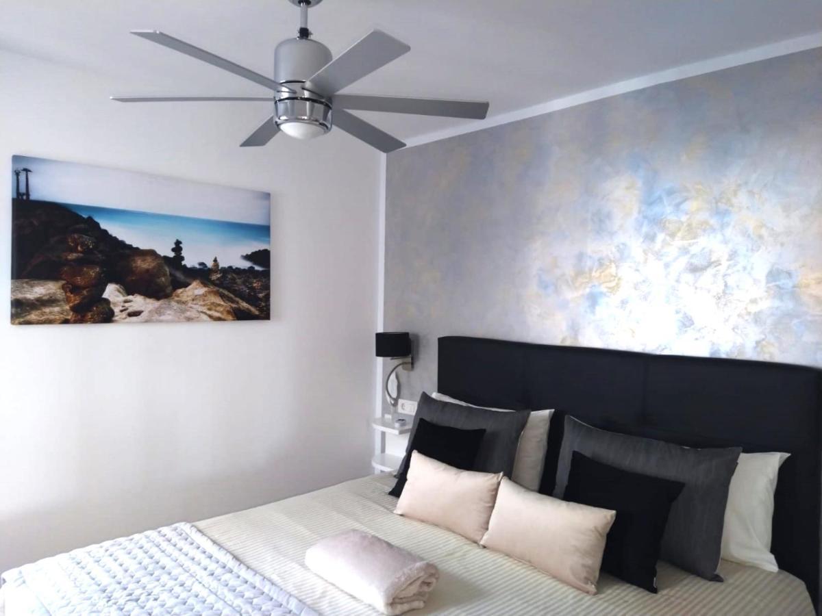 Apartment Portonovo Paraiso II - Sea View - Swimming Pool - Good Wifi - Old Town Puerto del Carmen  Zewnętrze zdjęcie